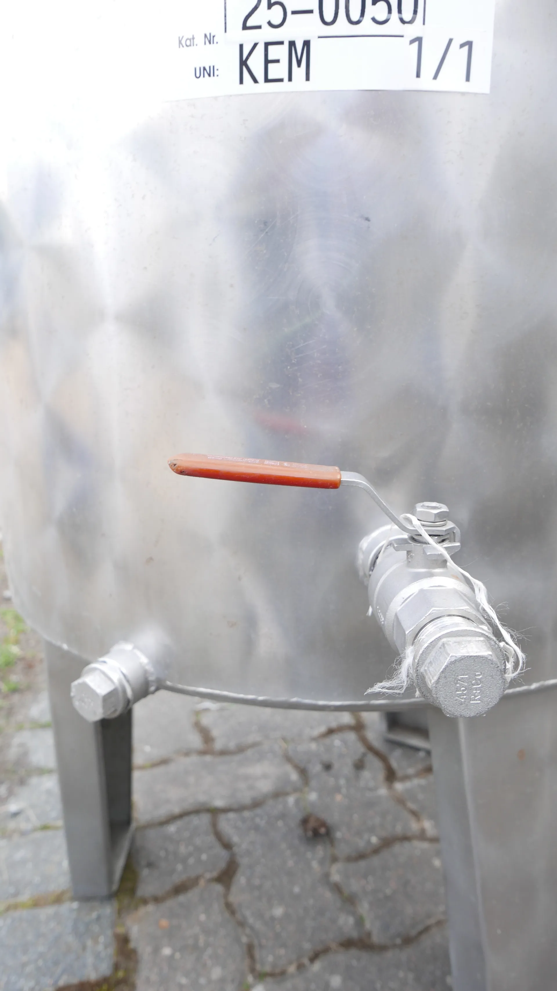 25-0050 275 Liter Weintank