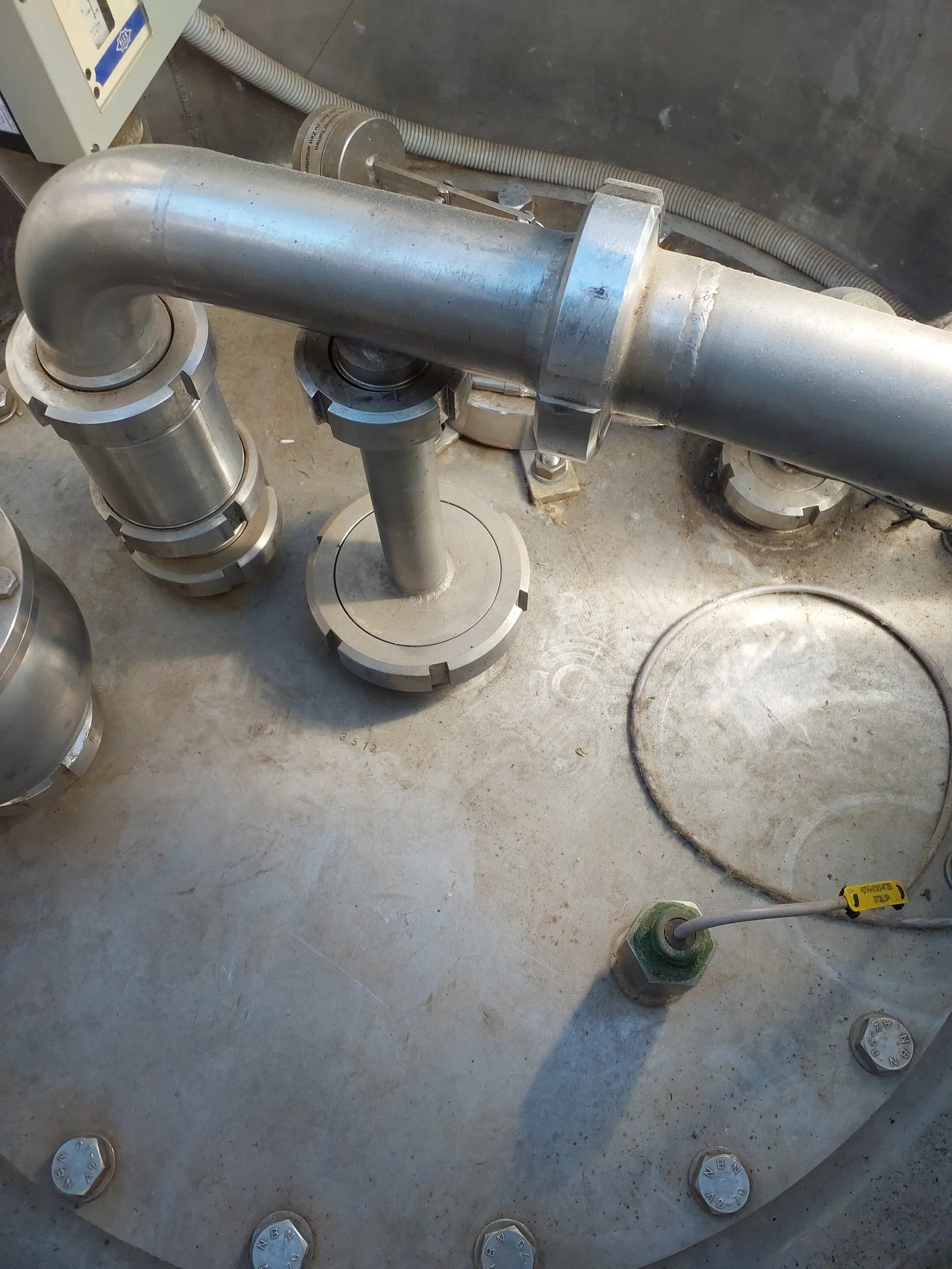 123.600 Liter GROSS Drucktank isoliert