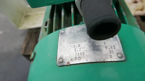 Pumpe KIESEL SP6 mit Trichter und Förderschnecke und Rotor/Stator