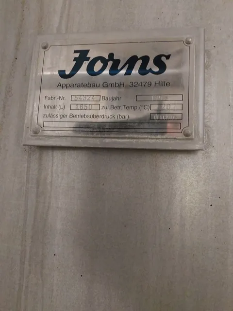 1.650 Liter  Jorns Lagertank mit Rührwerk