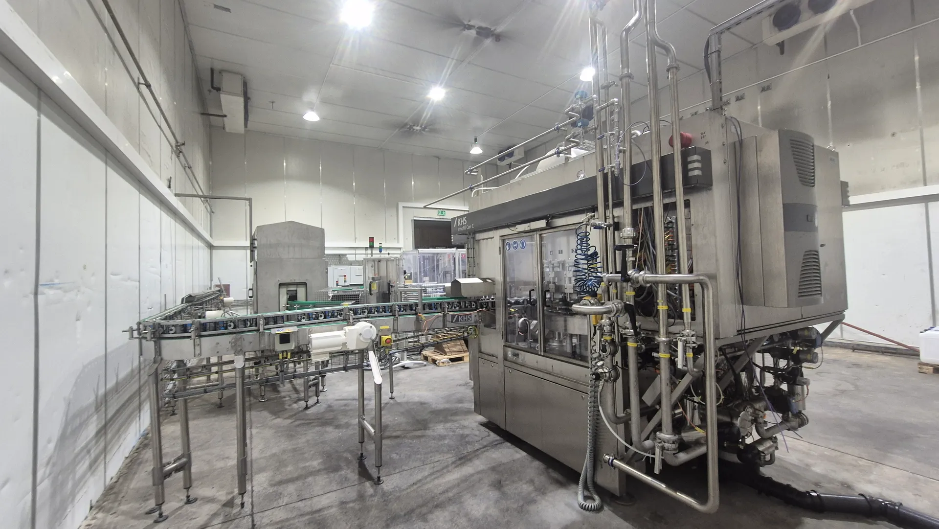 Can filling line for beer and CSD 