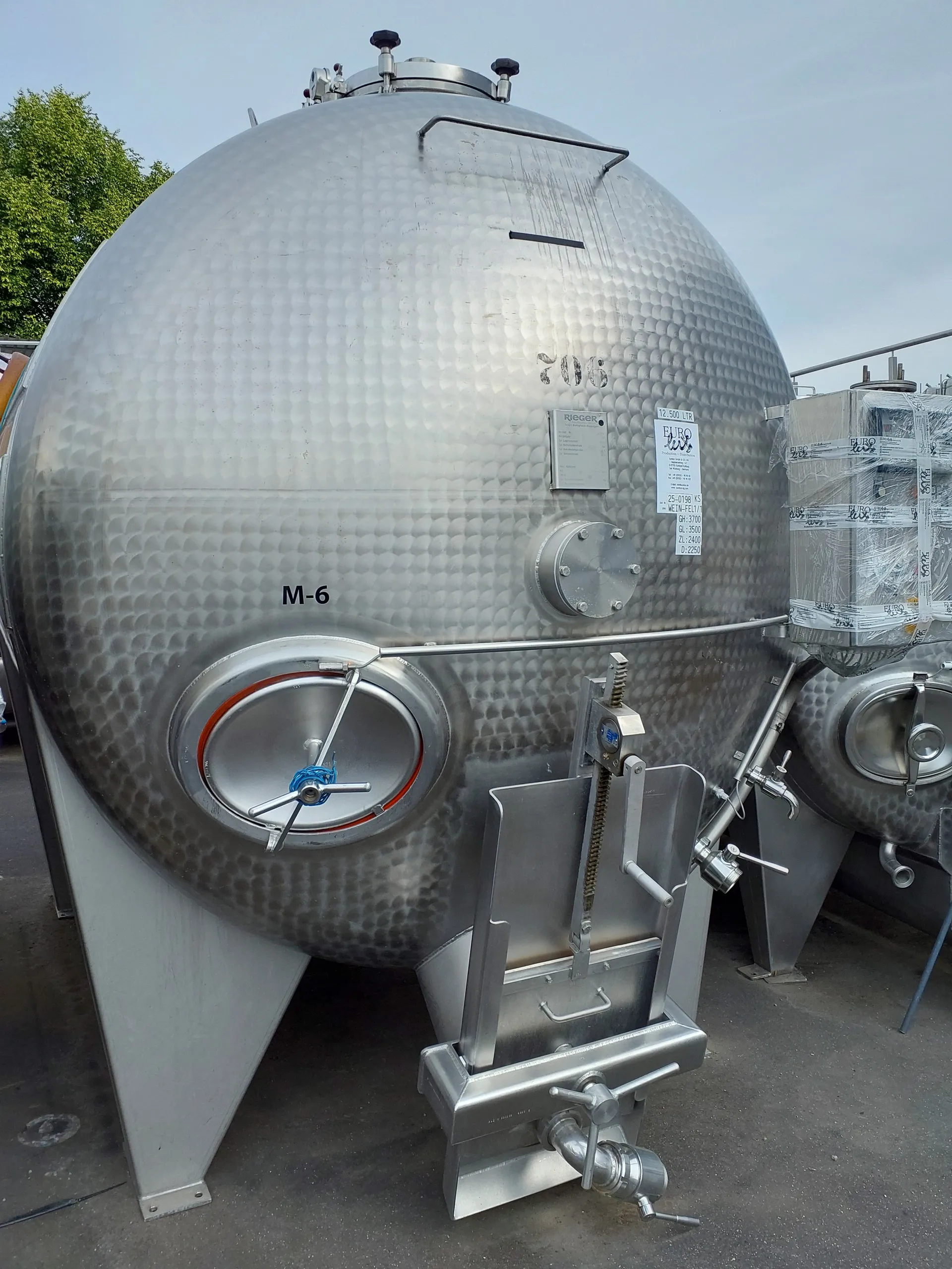 12.500 Liter Maischebehälter mit Kühlschlangen