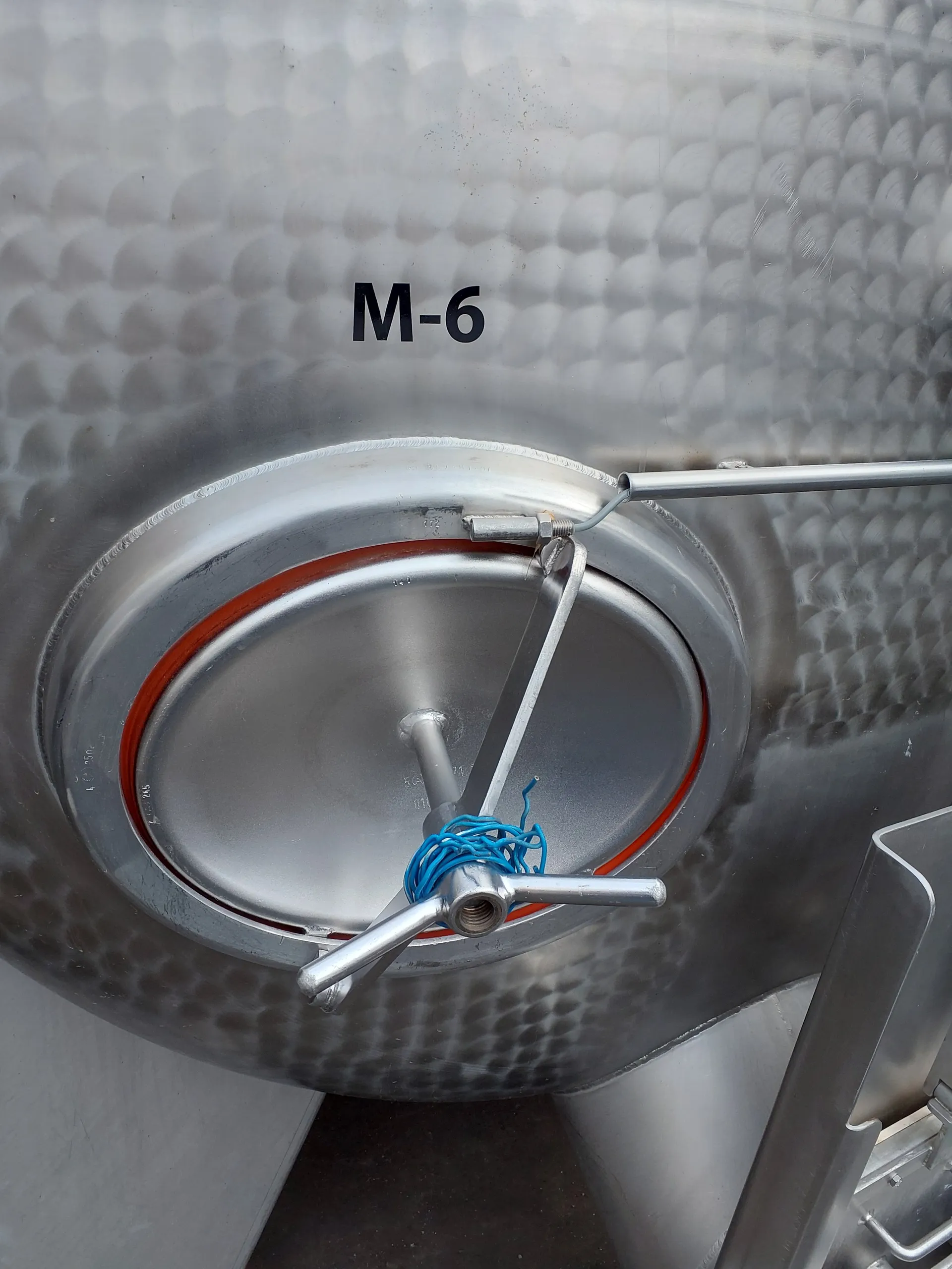12.500 Liter Maischebehälter mit Kühlschlangen