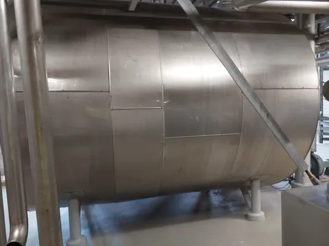 14.000 Liter Glattwassertank isoliert