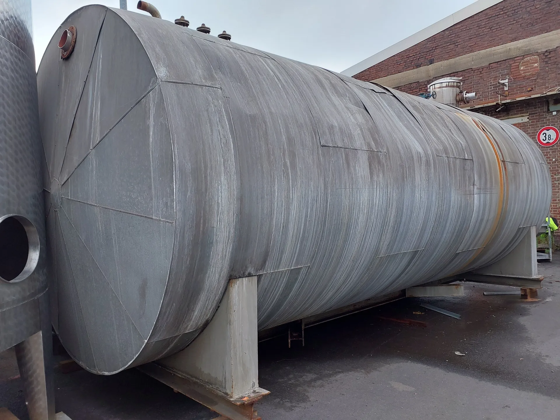 45.000 Liter Drucktank isoliert horizontal