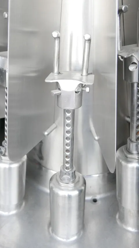 Druckfüller/Sektfüller/Bierfüller für carbonisierte Getränke SEITZ-TIRAX SF12, 5 bar