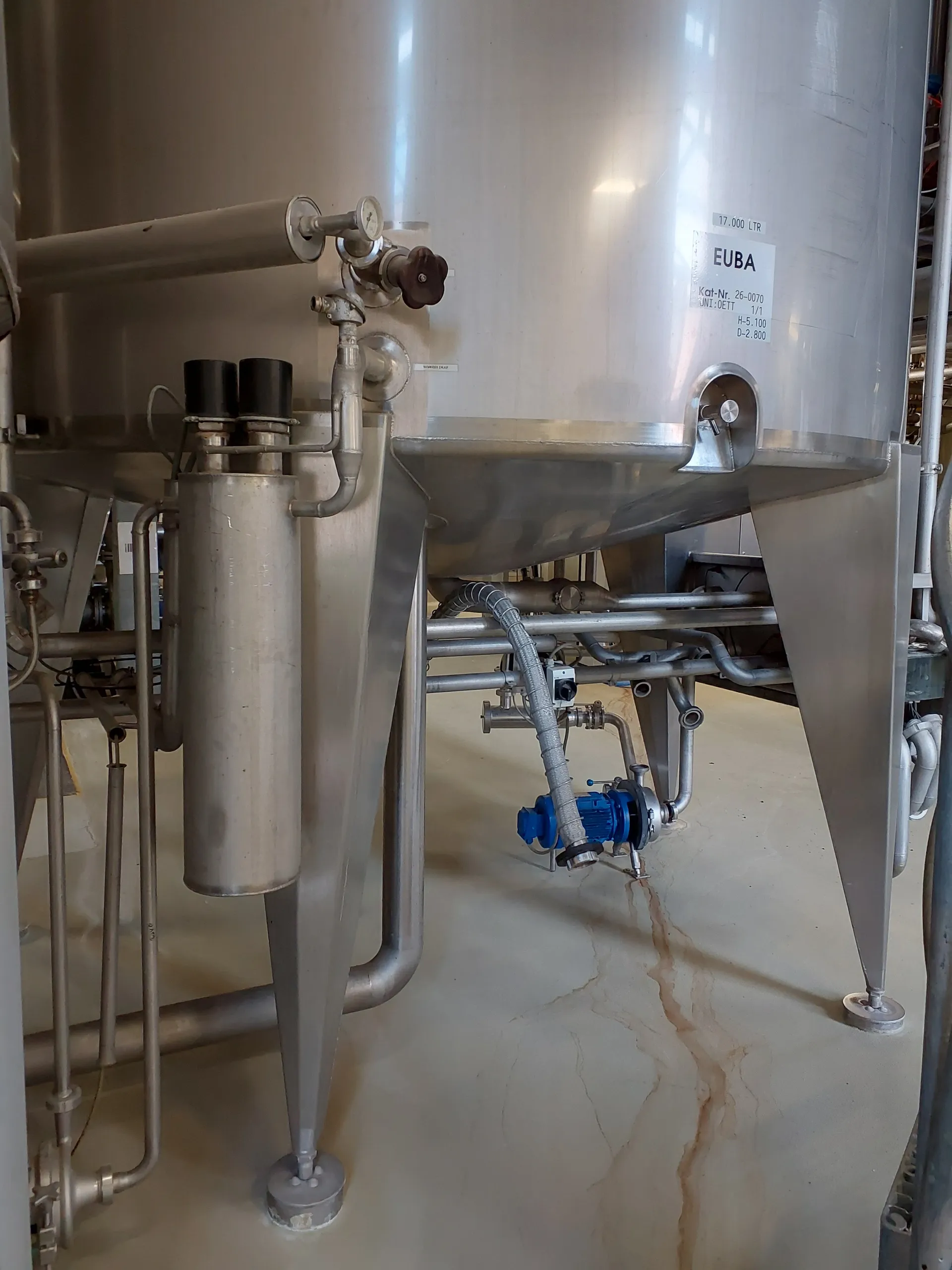 17.000 Liter Lagertank isoliert
