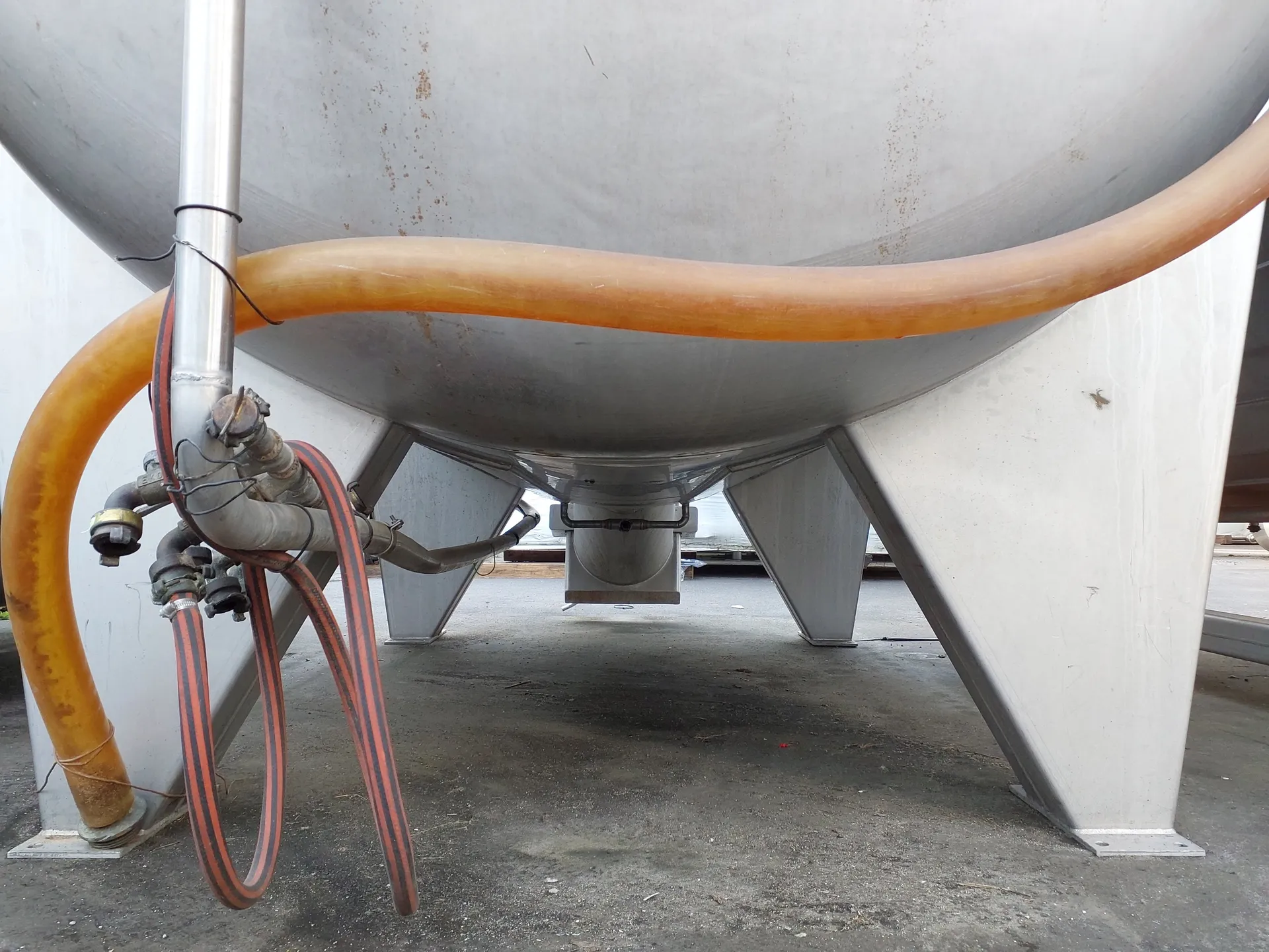 12.500 Liter Maischebehälter mit Kühlschlangen