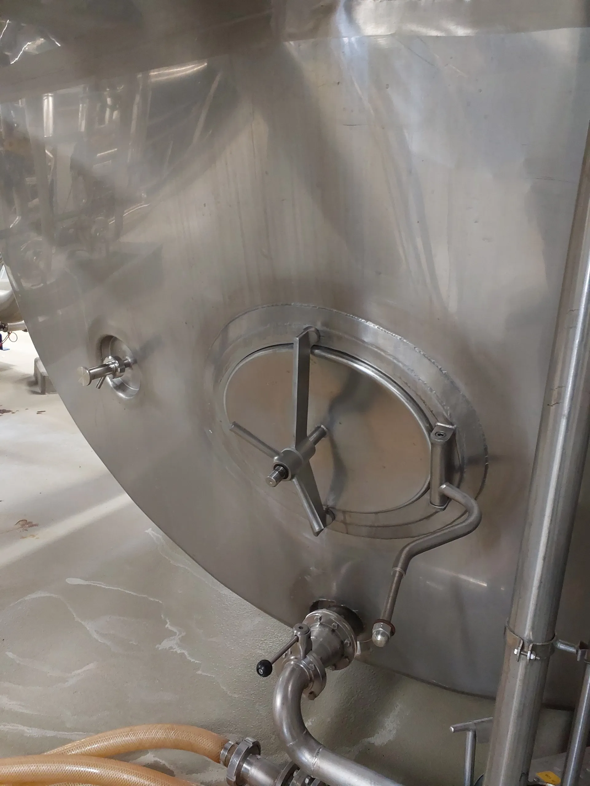 32.000 Liter Lagertank isoliert