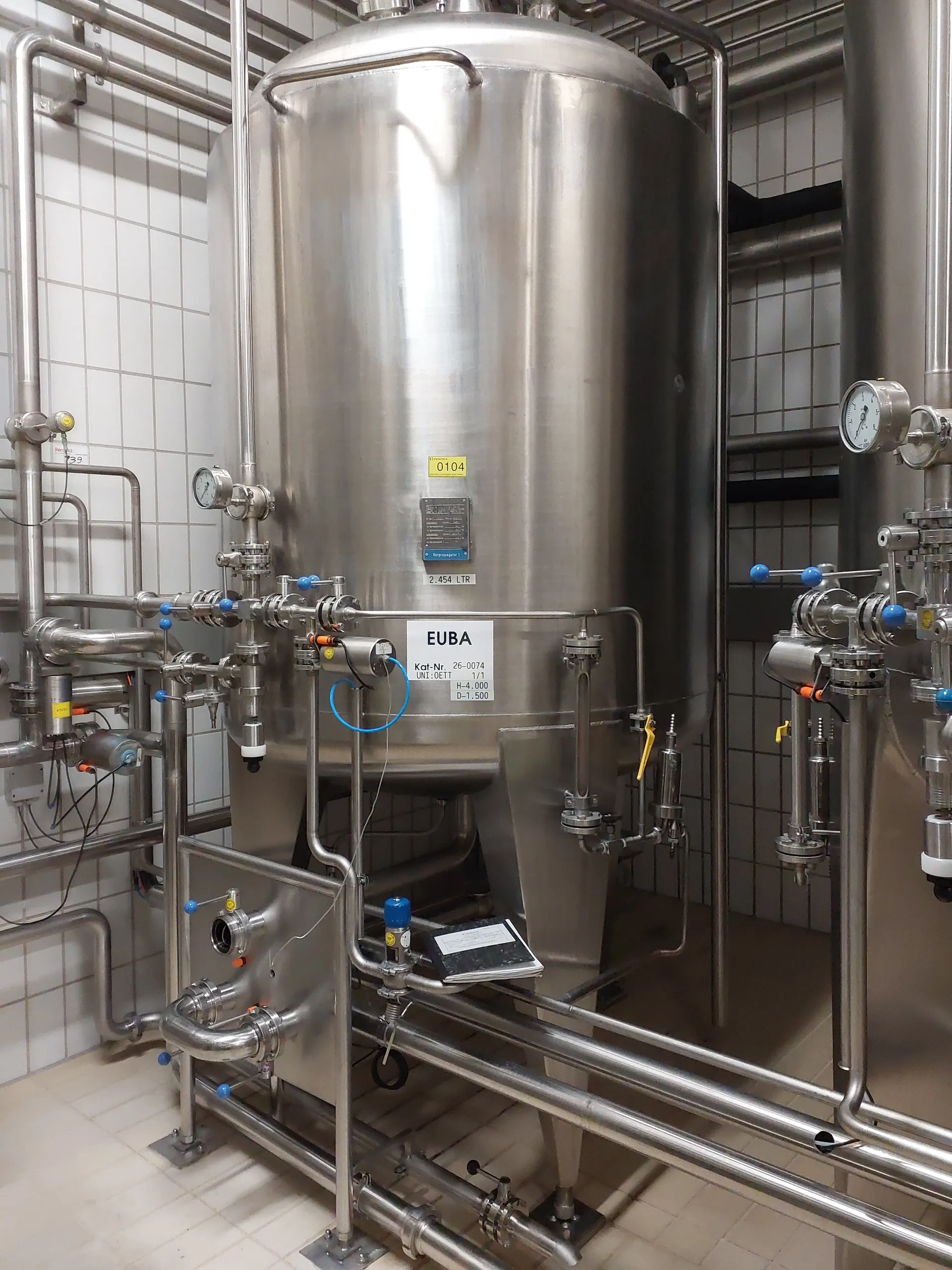 2.454 Liter 2 bar Drucktank Vorpropagator 1 isoliert