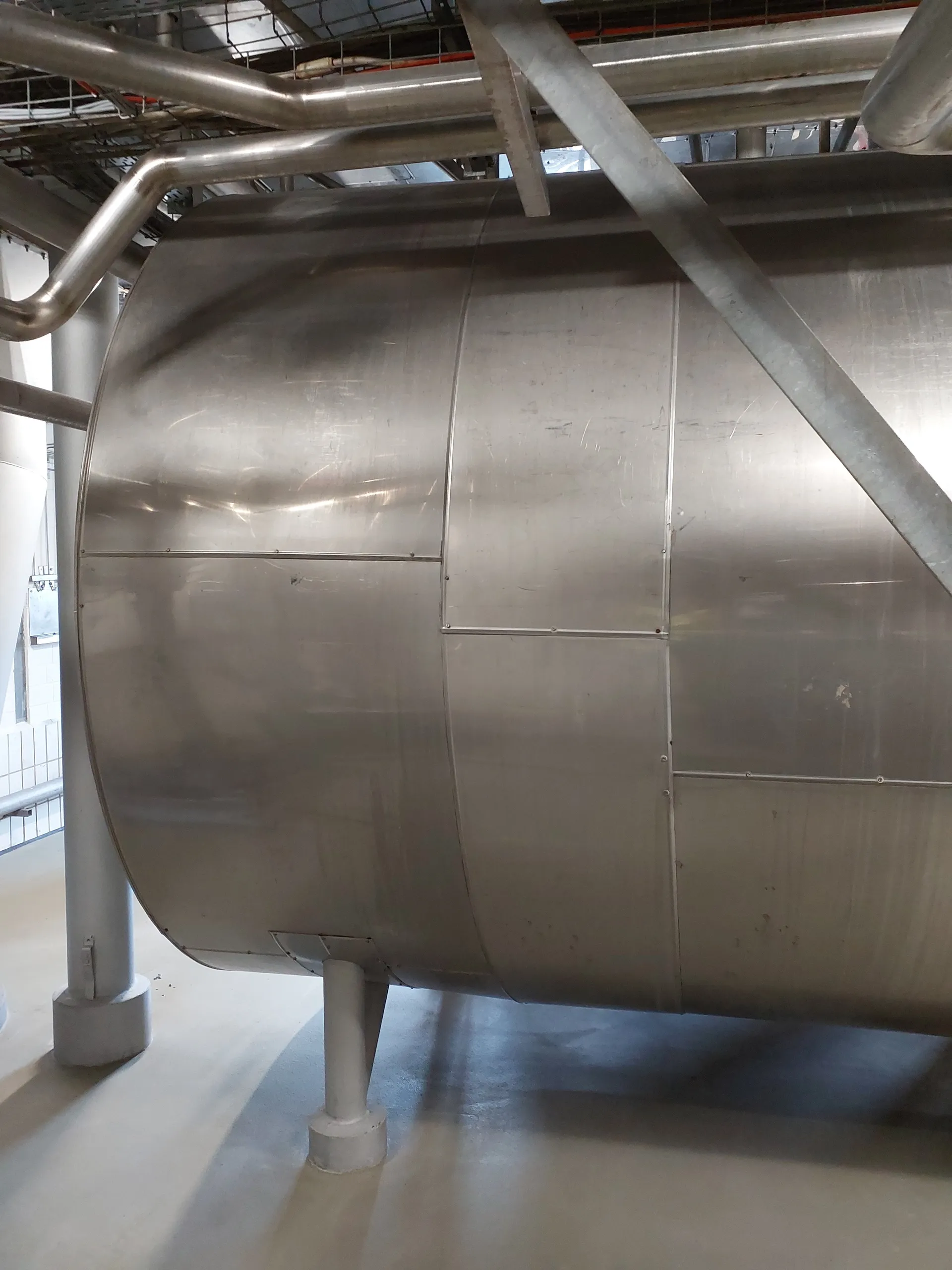 14.000 Liter Glattwassertank isoliert