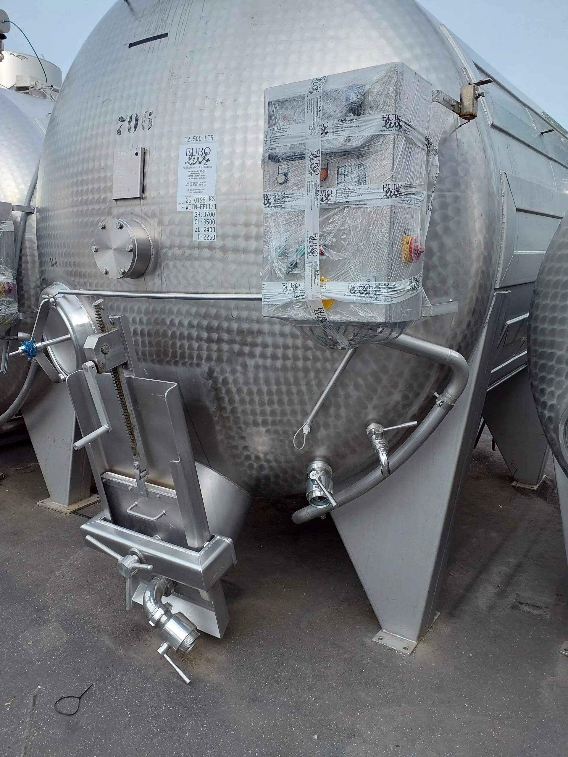12.500 Liter Maischebehälter mit Kühlschlangen