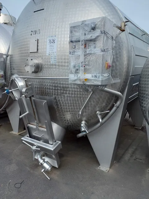12.500 Liter Maischebehälter mit Kühlschlangen