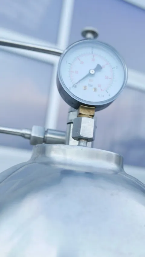 Druckfüller/Sektfüller/Bierfüller für carbonisierte Getränke SEITZ-TIRAX SF12, 5 bar