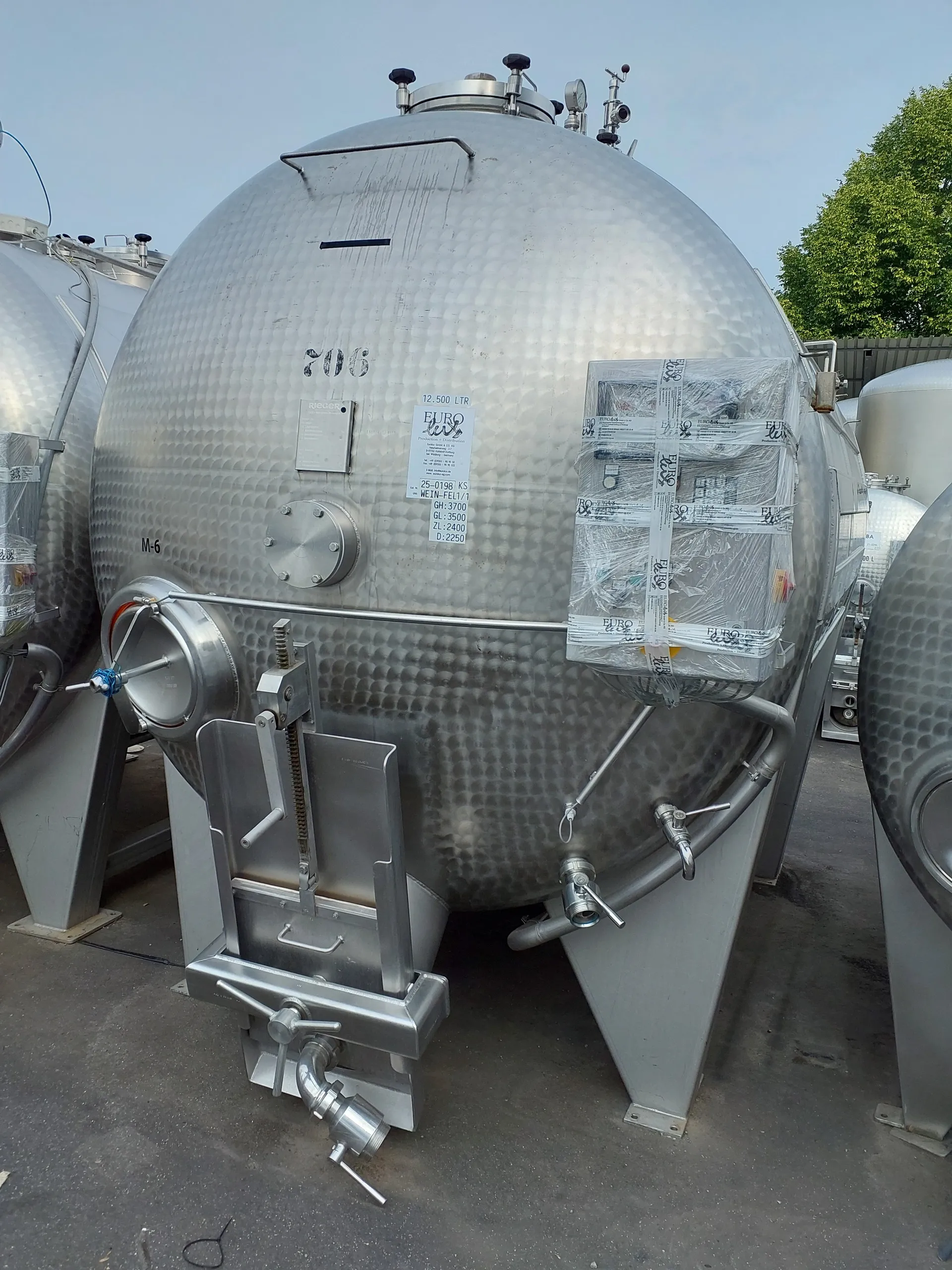 12.500 Liter Maischebehälter mit Kühlschlangen