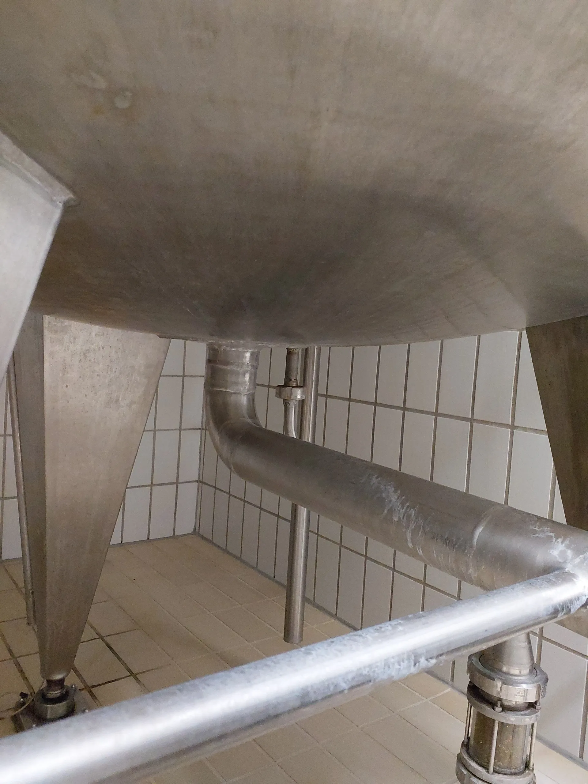 2.454 Liter 2 bar Drucktank Vorpropagator 2 isoliert