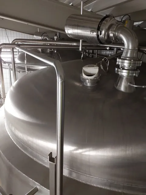 12.890 Liter 2 bar Drucktank Würzesterilisator 2 isoliert