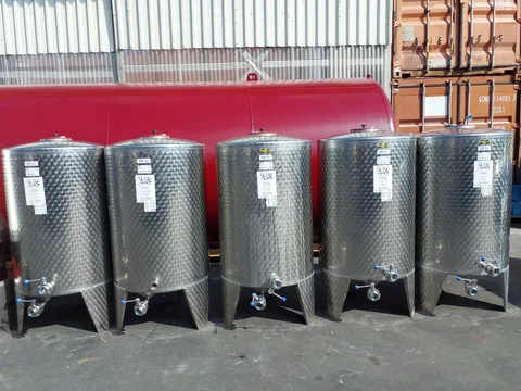 625 Liter Lagertank SPEIDEL vertikal, rund in V2A