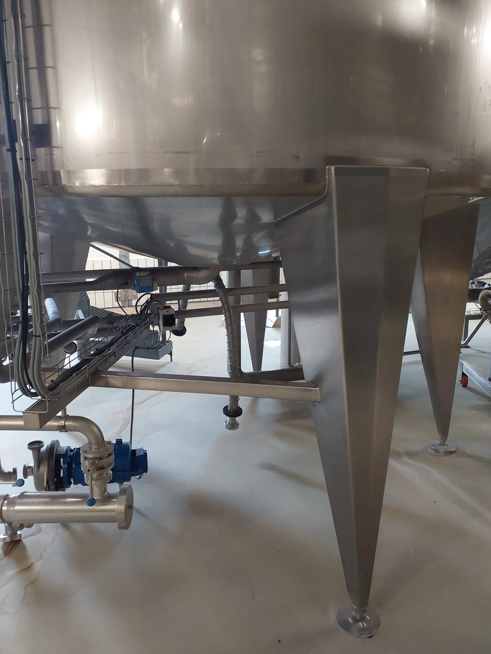 17.000 Liter Lagertank isoliert
