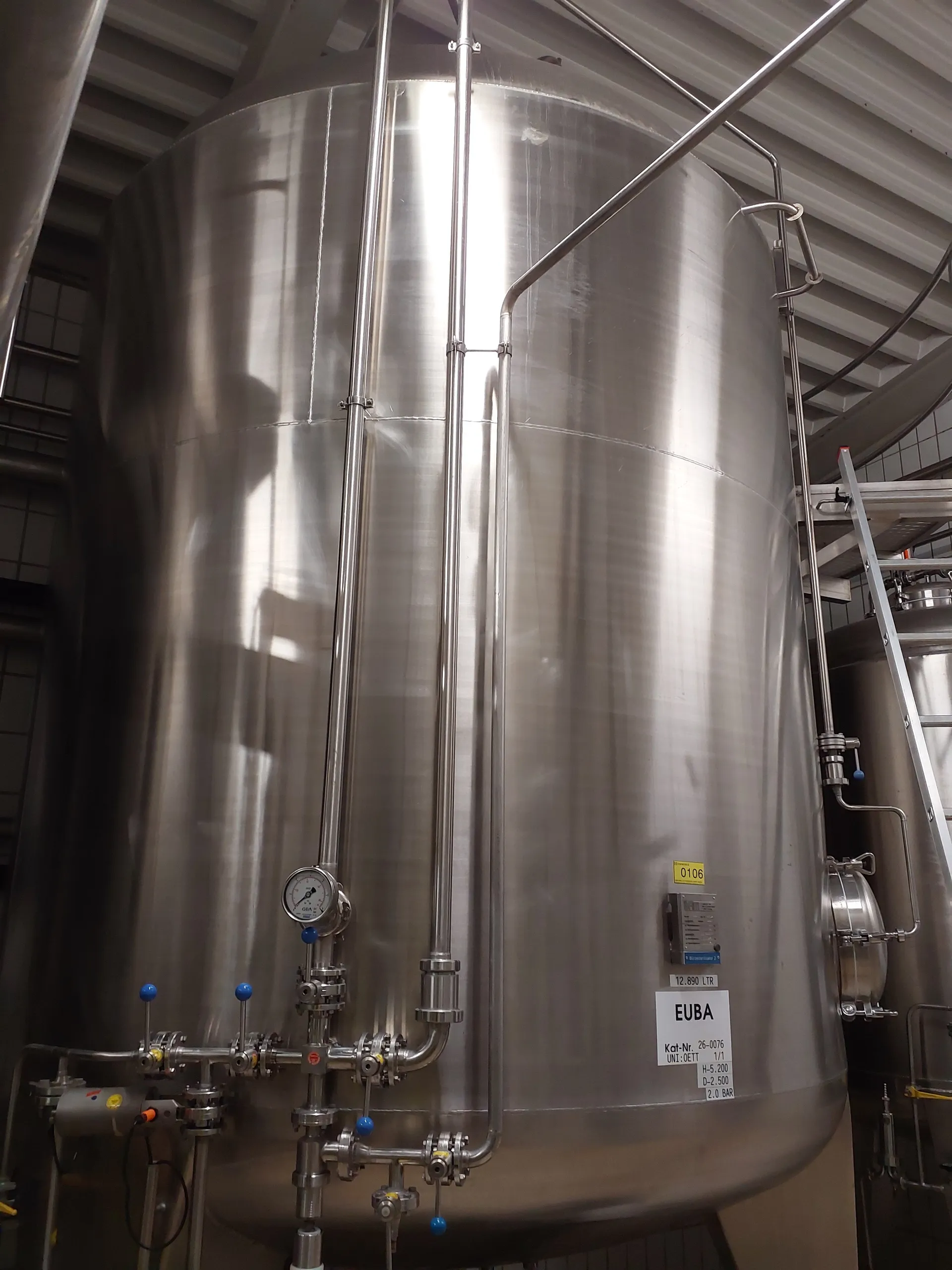 12.890 Liter 2 bar Drucktank Würzesterilisator 2 isoliert