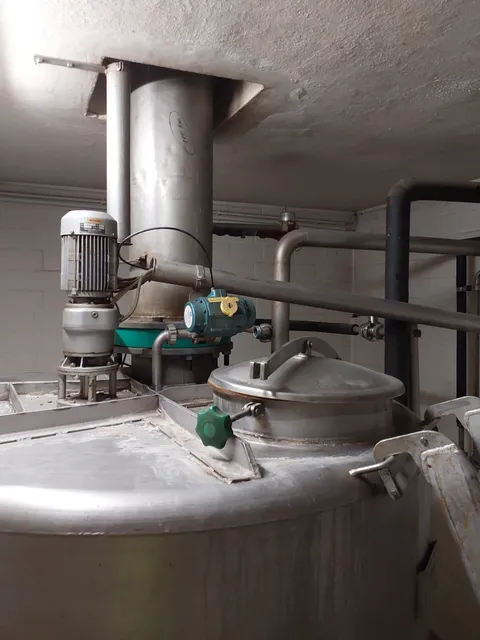 1.650 Liter  Jorns Lagertank mit Rührwerk