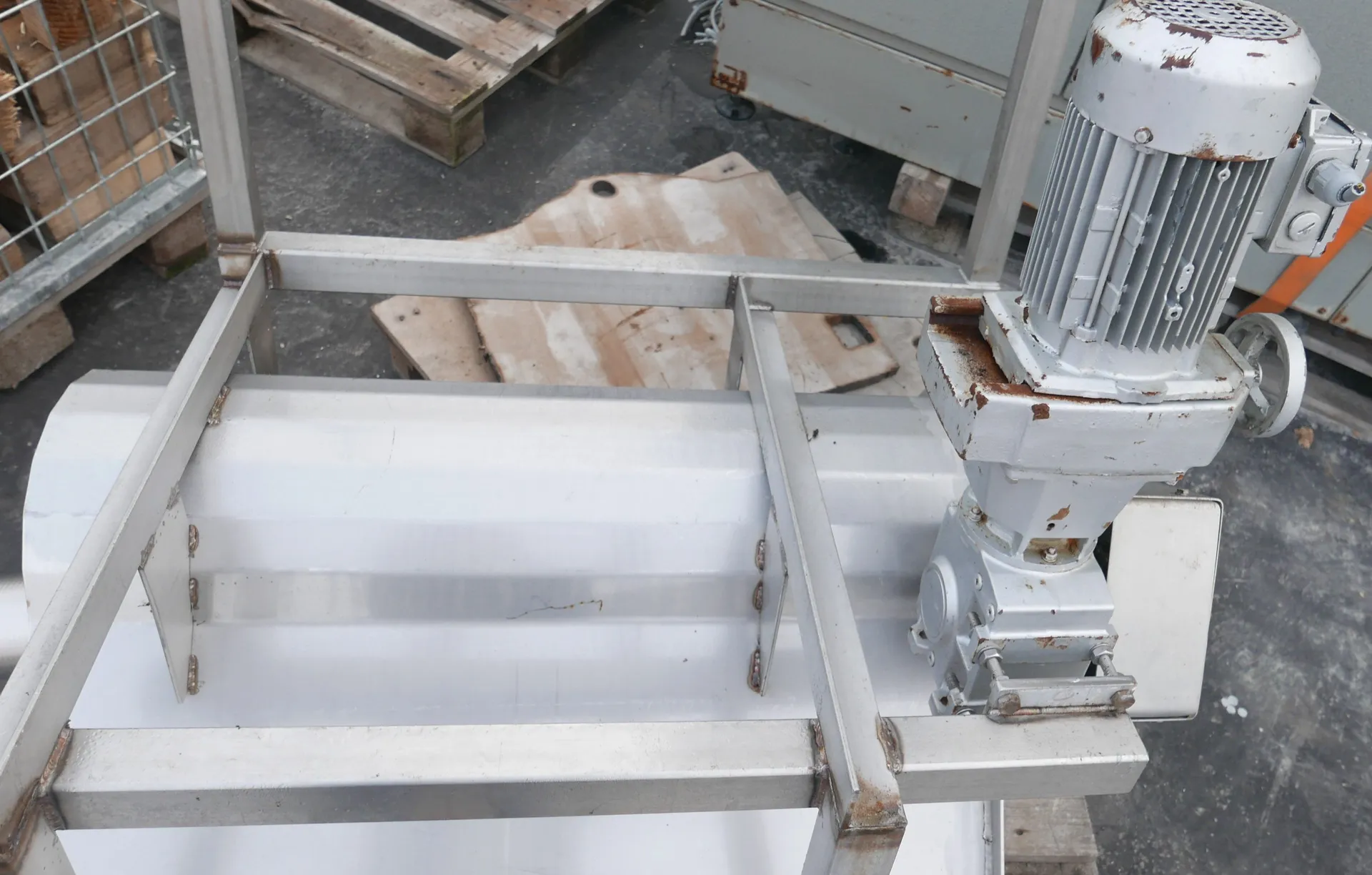 Spiralschnecke-Querförderer 4,10 m / Höhenförderer 8,10 m