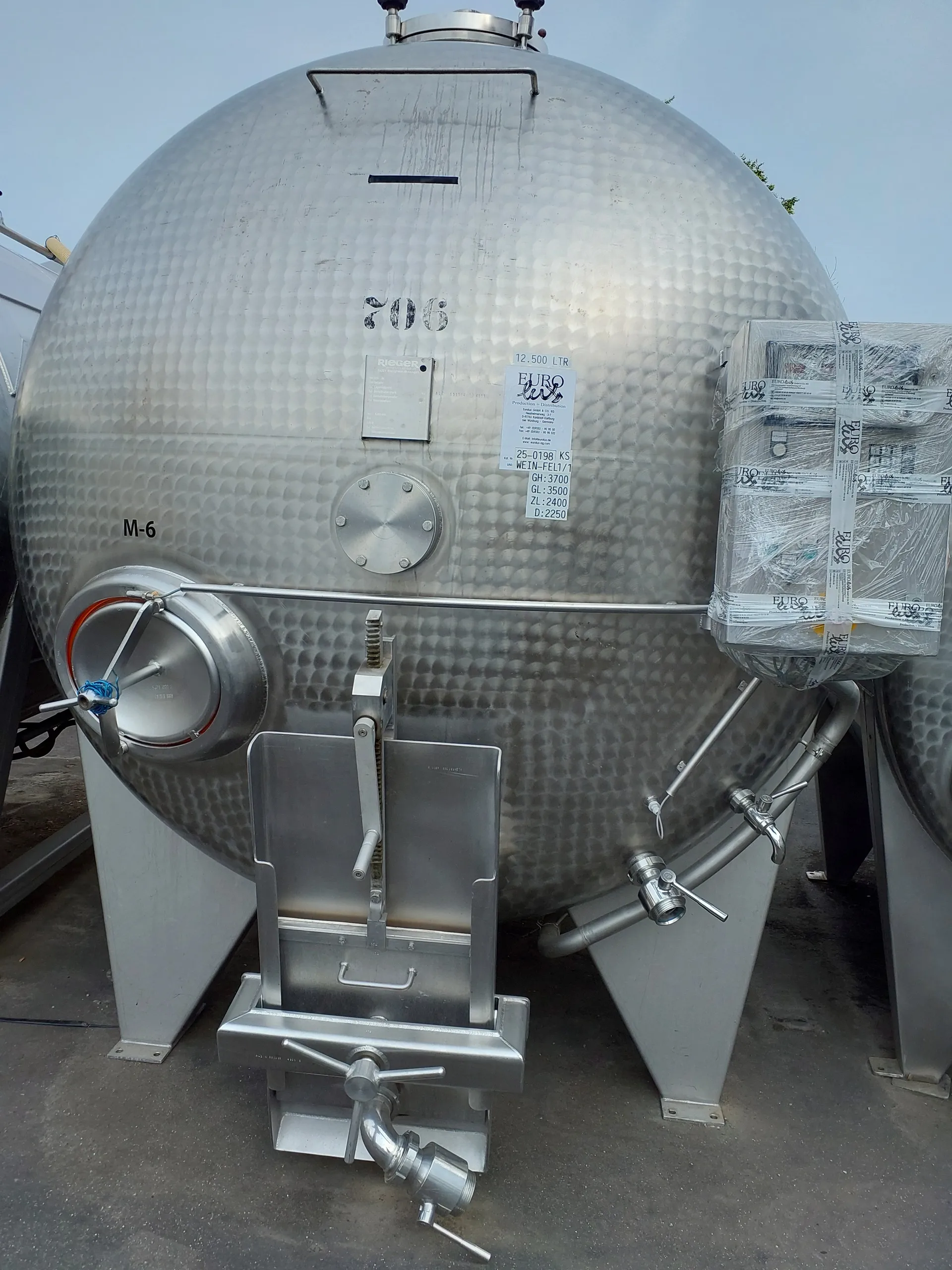 12.500 Liter Maischebehälter mit Kühlschlangen