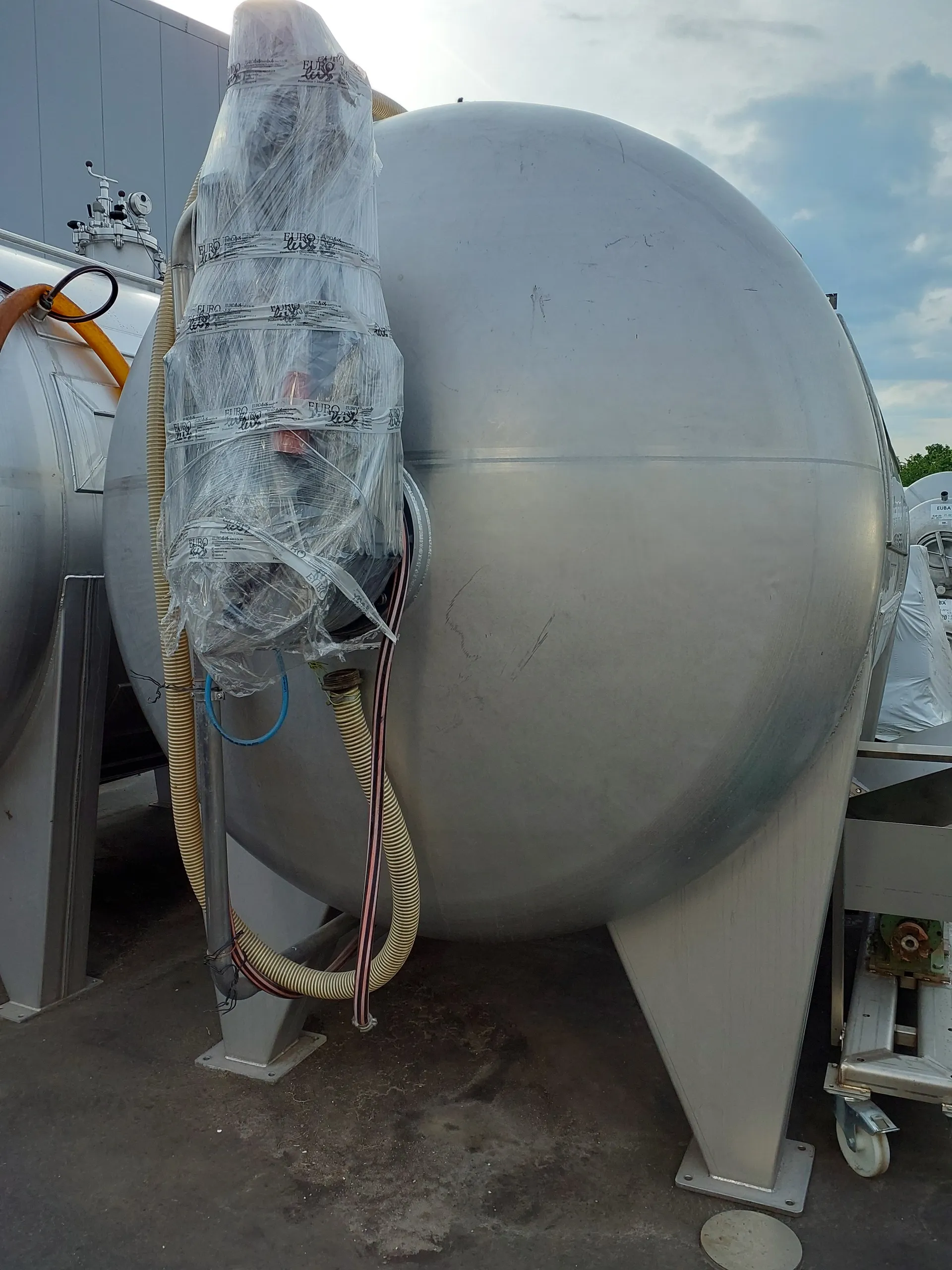 10.500 Liter Maischebehälter mit Kühlschlangen