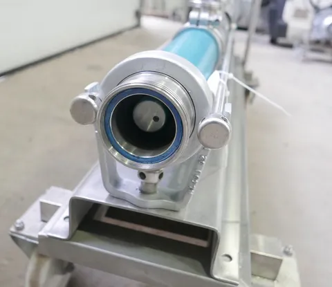 Eccentric spiral pump  Capacity: 8,4 m3/h