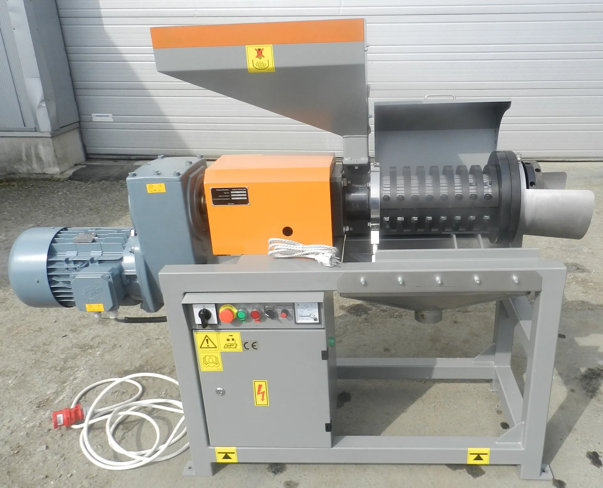 Oil press KK80 F Universal,