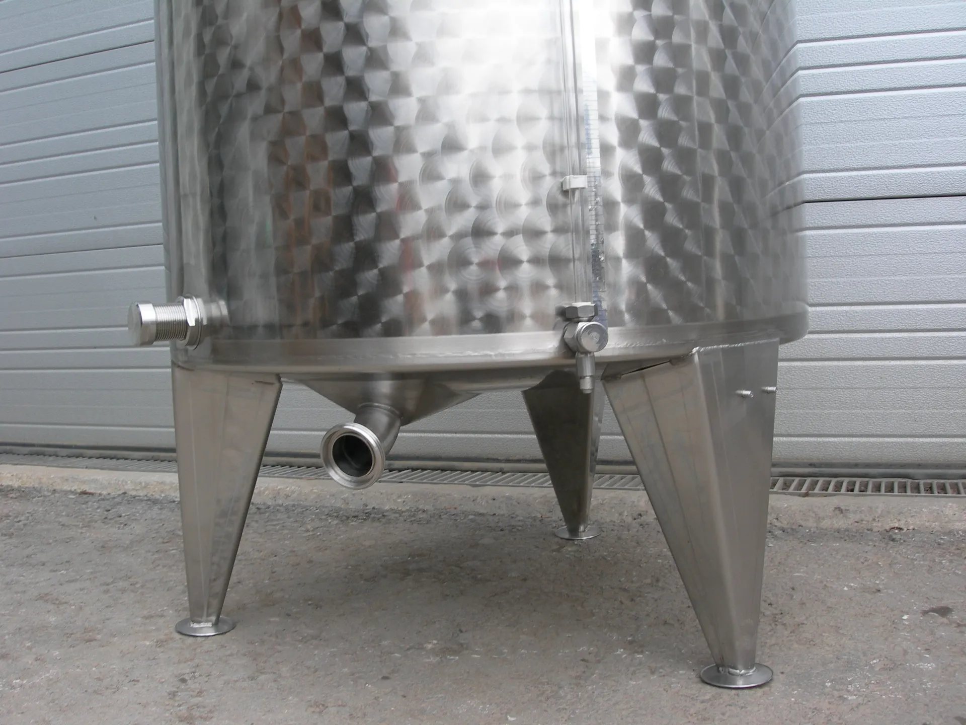 Immervolltanks mit Deckel  13500 Liter