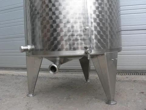Immervolltanks mit Deckel  13500 Liter