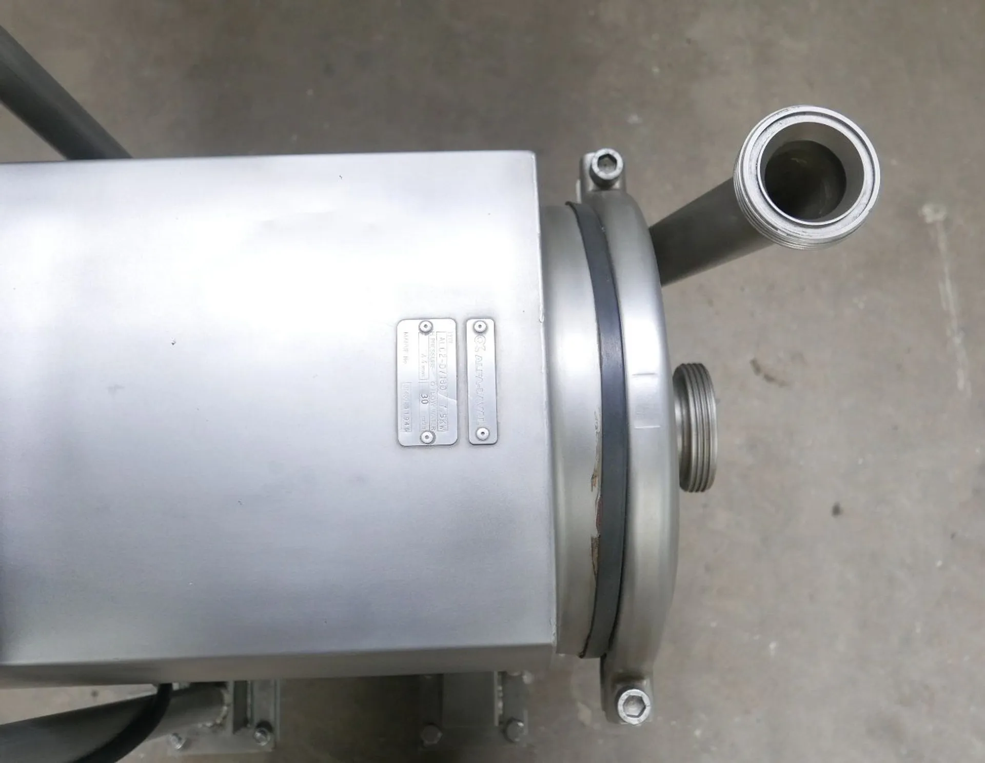 Centrifugal pump  Capacity: 128m3/h