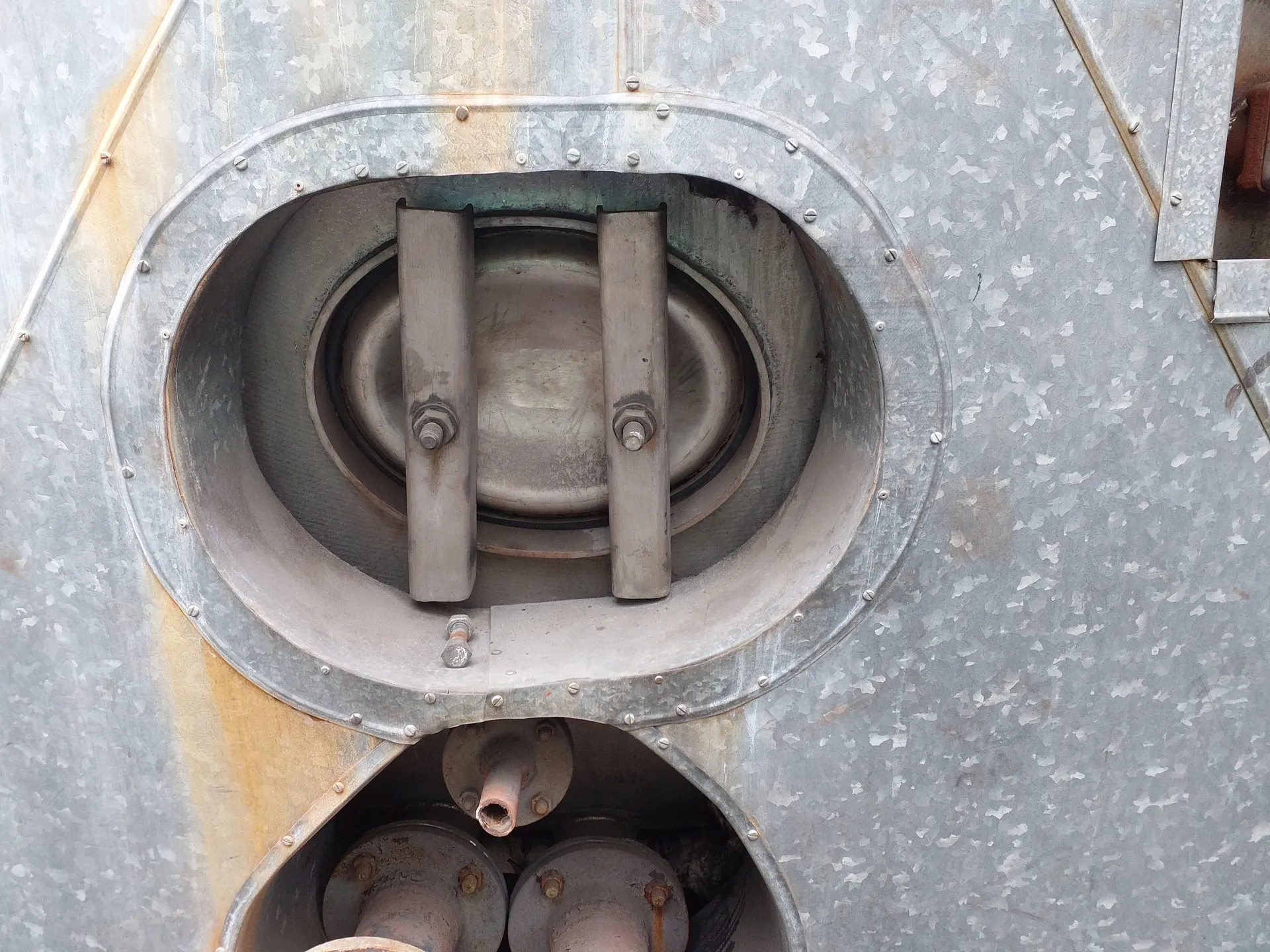 45.000 Liter Drucktank, isoliert horizontal