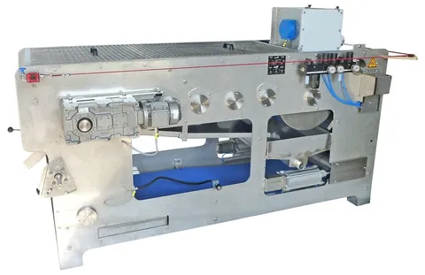 Einbandpresse EBS 610  Leistung: 1200 kg/h