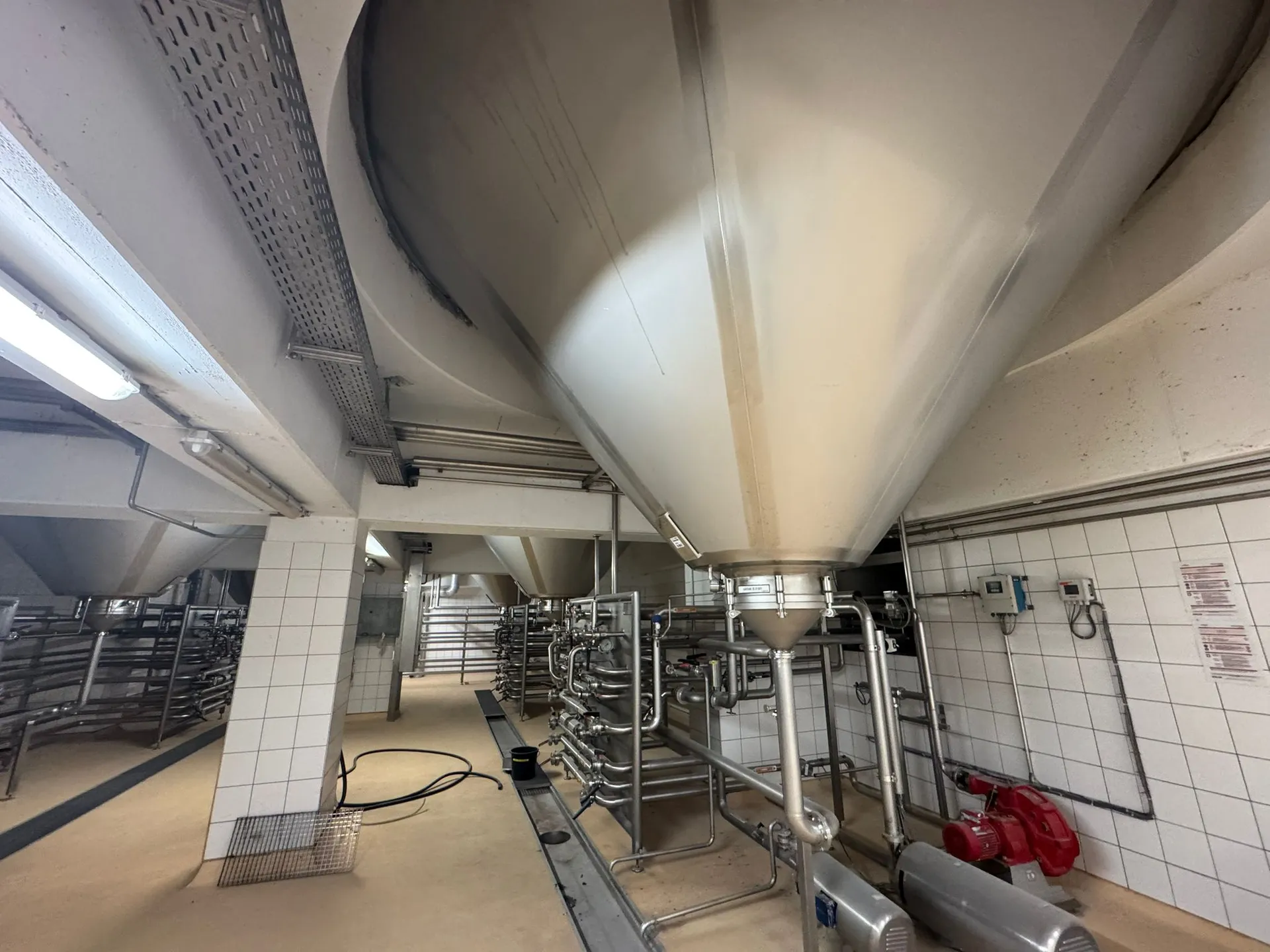 26-0014EUBA 203.800 Liter ZKG Tanks/ Biertanks HINKE