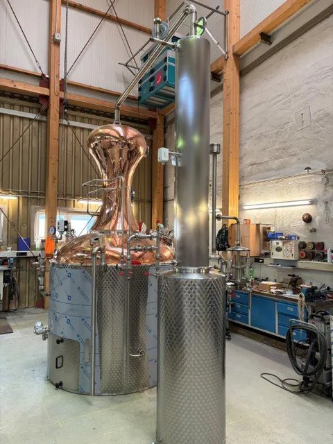 25-0235 Brennerei 1.350 Liter