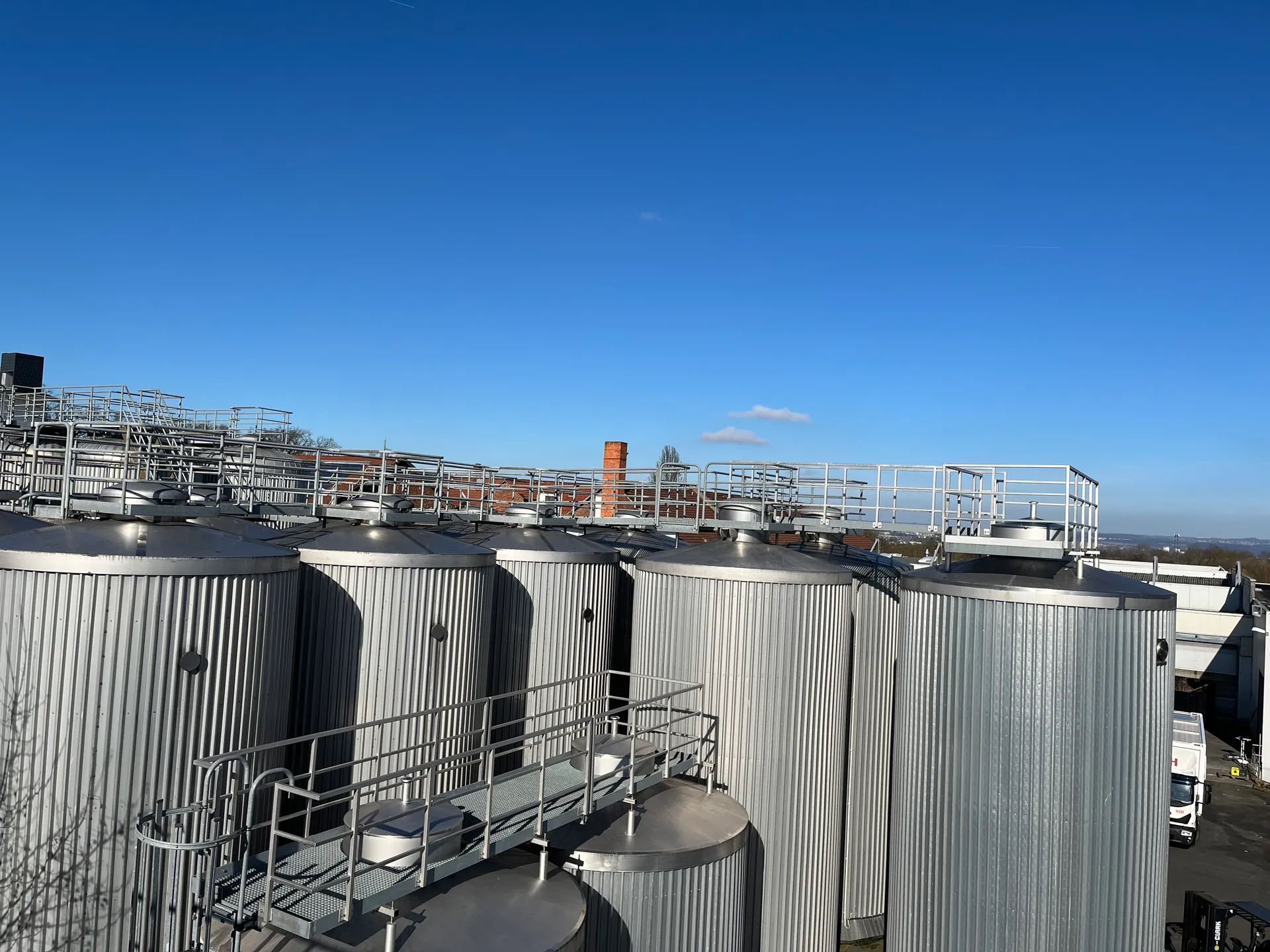 68150 Liter ZKG Tank/ Drucktank/ Lagertank GROSS mit Kühlmantel und Isolierung