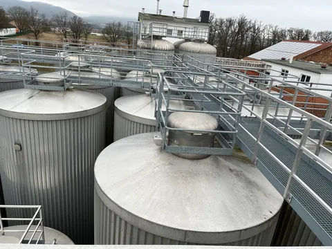 68150 Liter ZKG Tank/ Drucktank/ Lagertank GROSS mit Kühlmantel und Isolierung