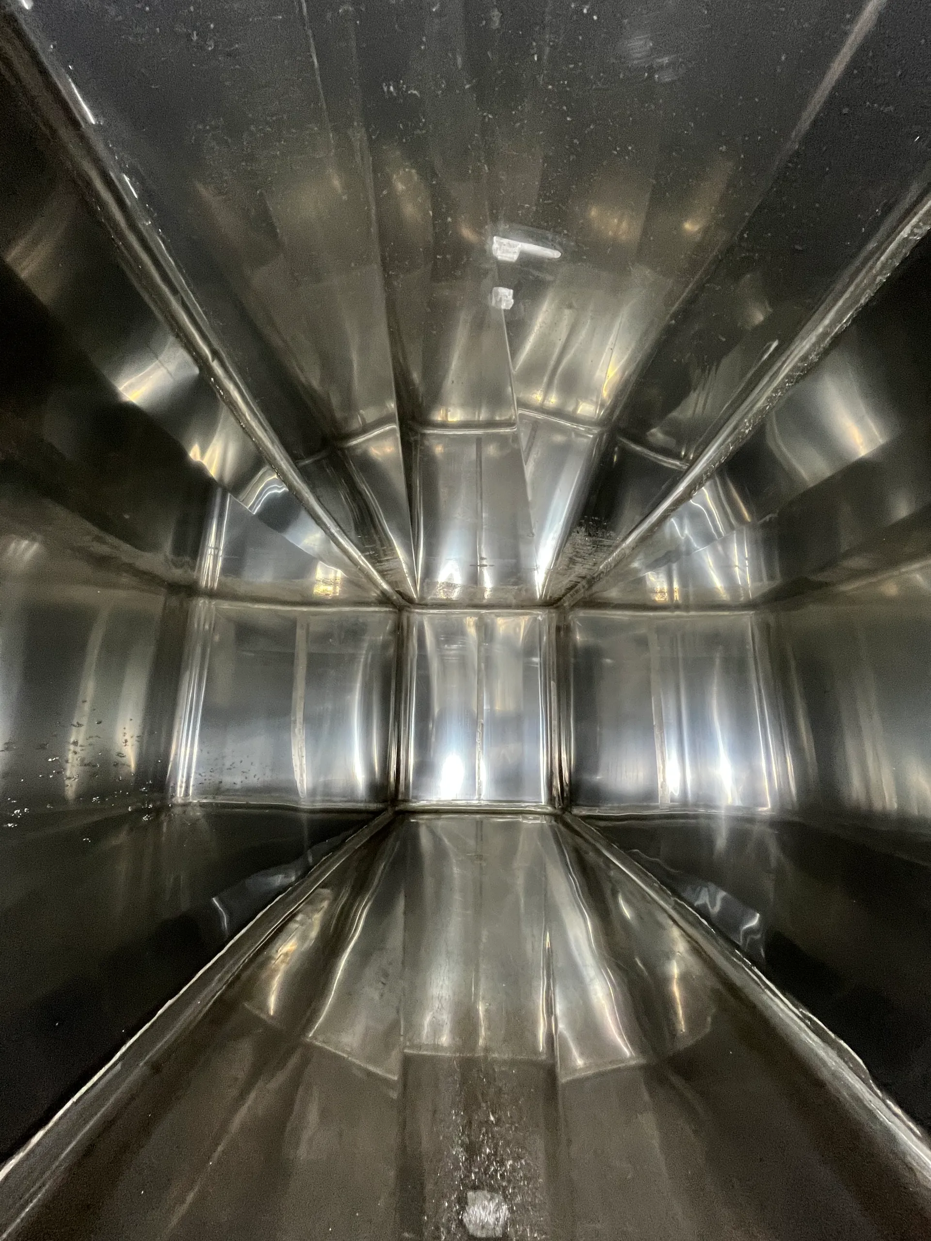 10.250 Liter Weintank/ Lagertank Möschle kubisch 