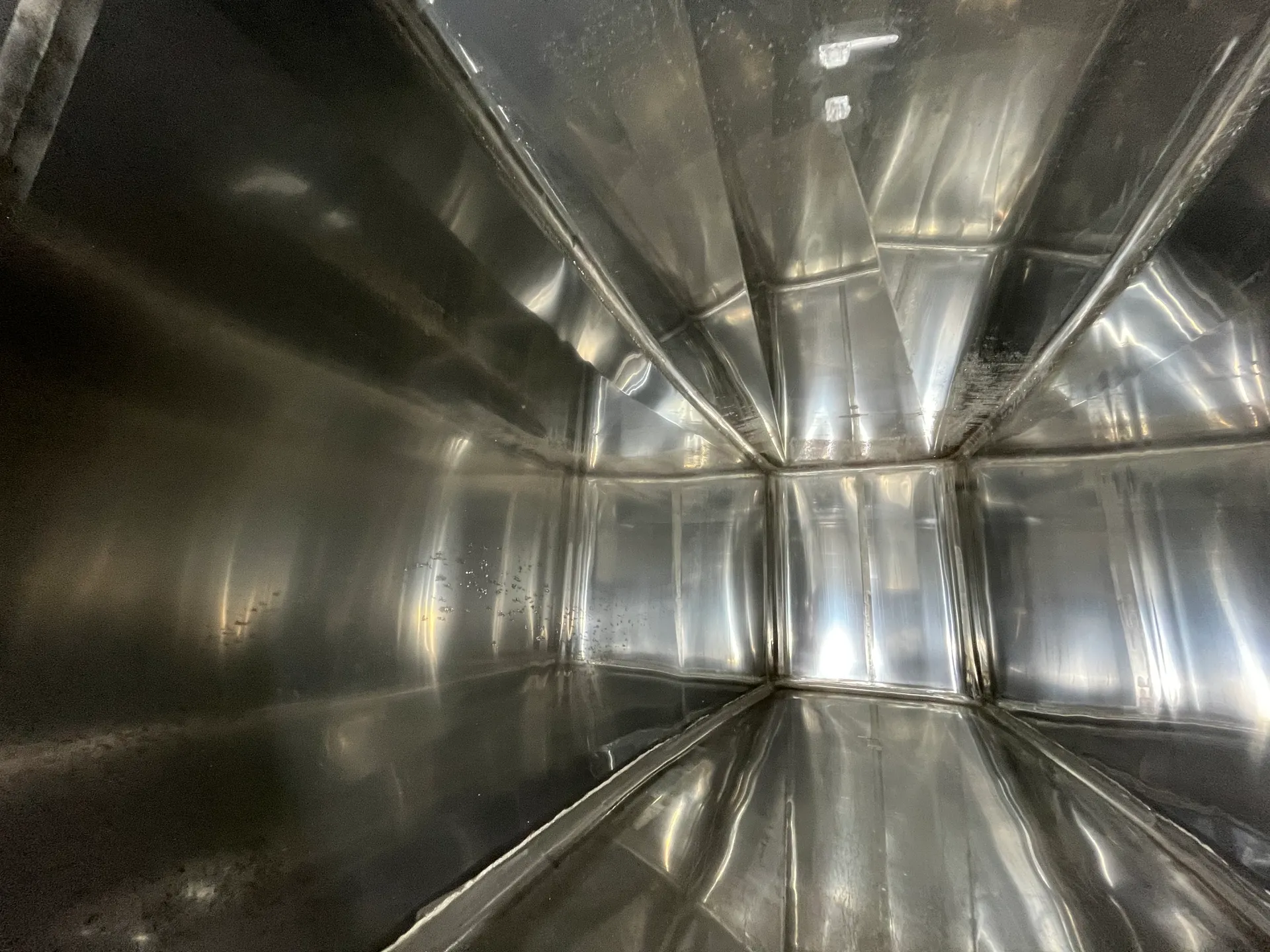 10.250 Liter Weintank/ Lagertank Möschle kubisch