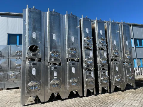 8.000 Liter Weintank kubisch mit Kühlmantel 
