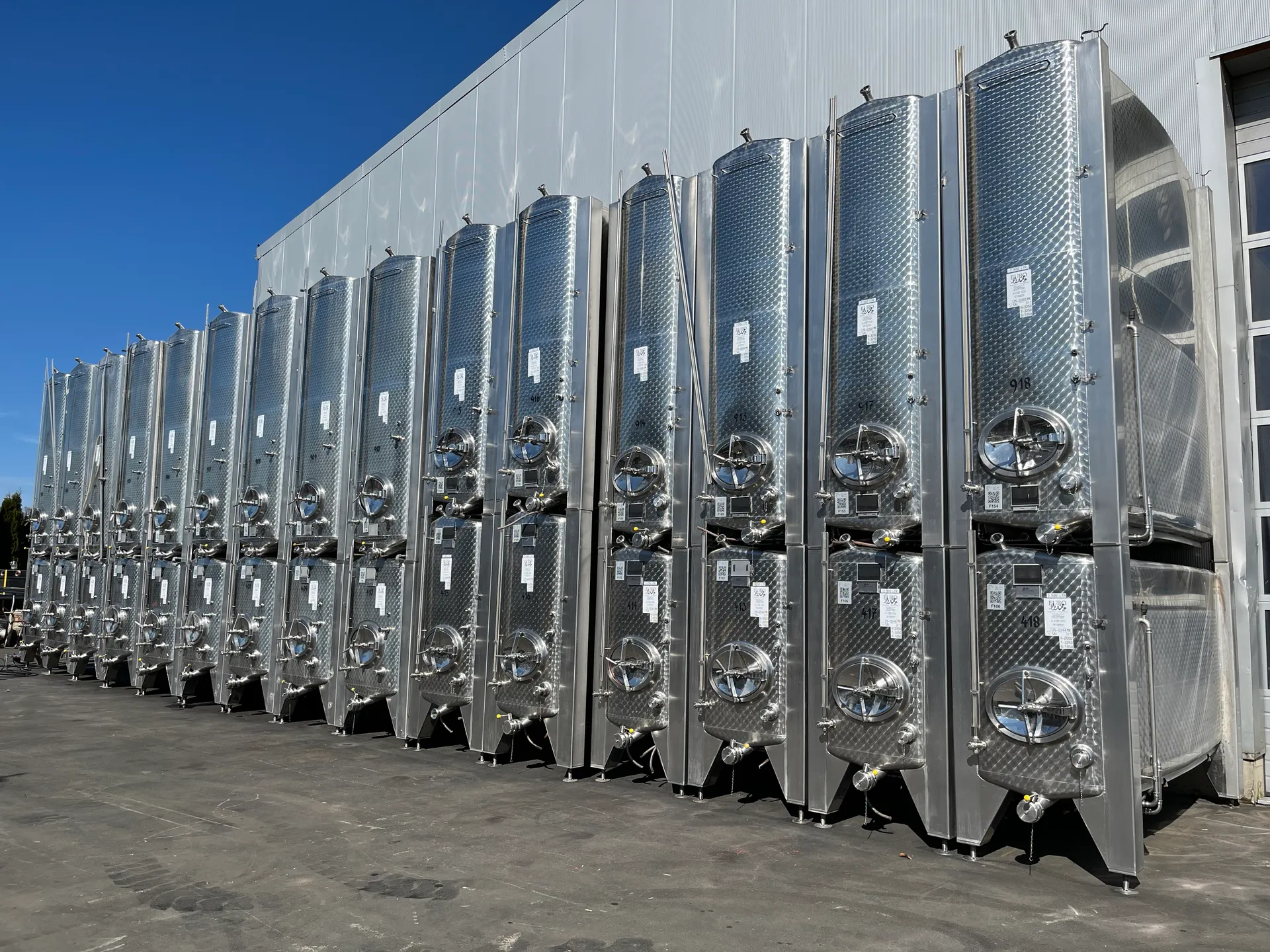 Tankreihe 2 kubische Tanks UNI SAL