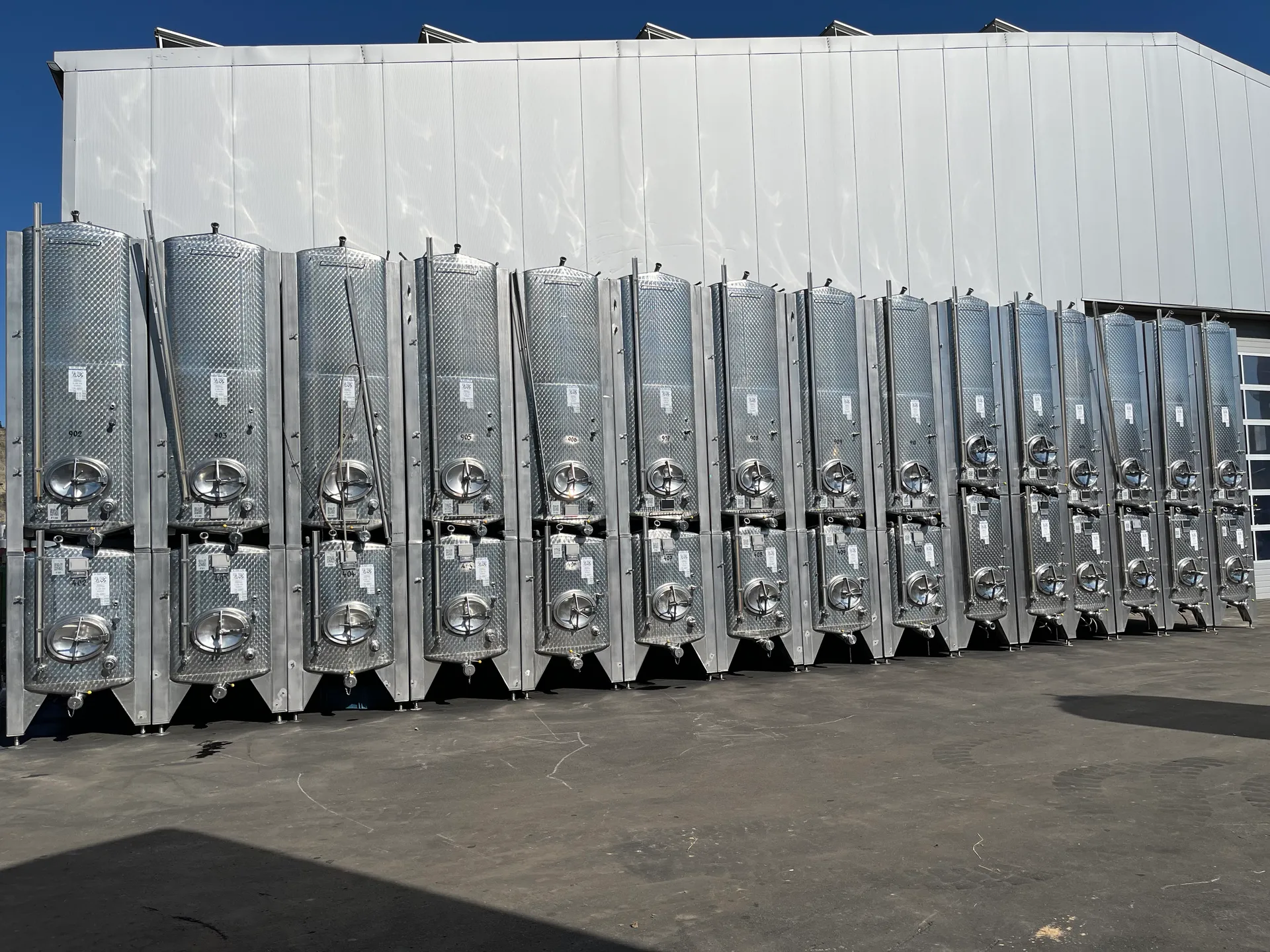 Tankreihe 2 kubische Tanks UNI SAL