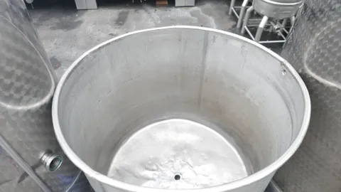 25-0007 Tank offen 630 Liter