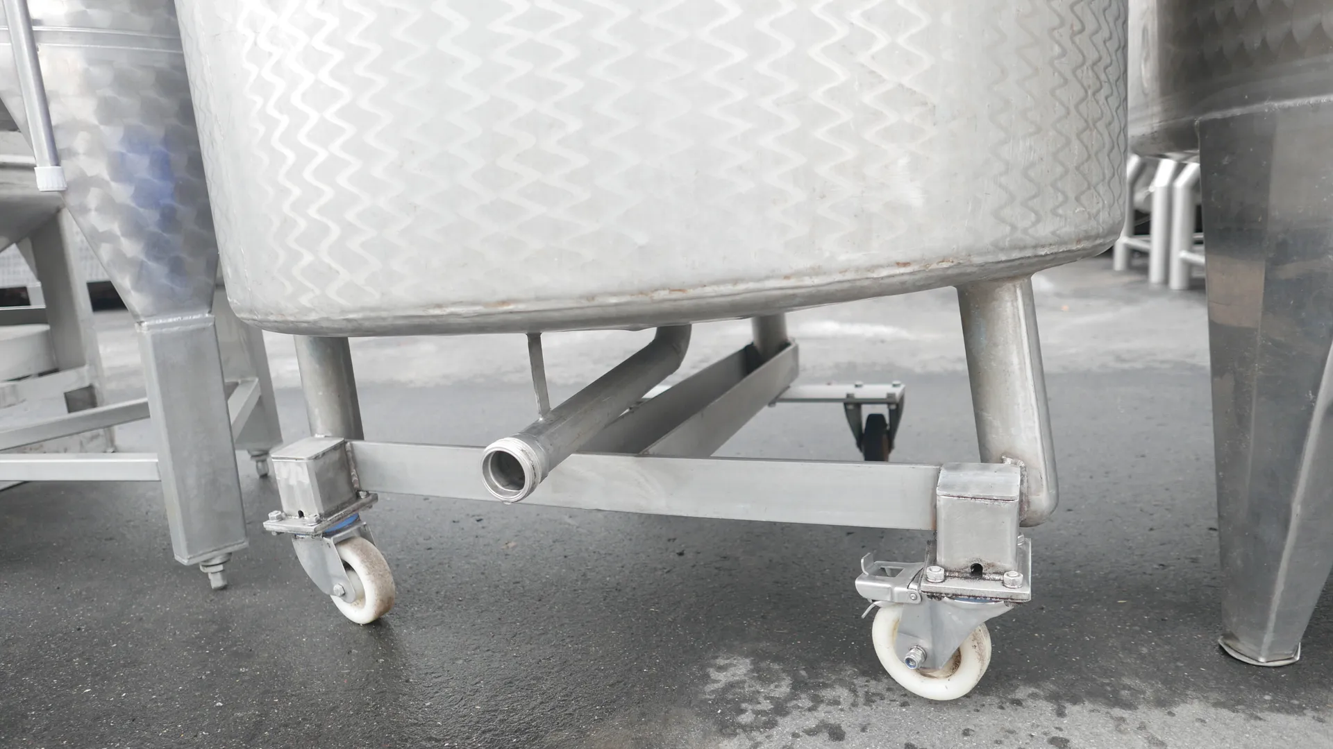 25-0007 Tank offen 630 Liter