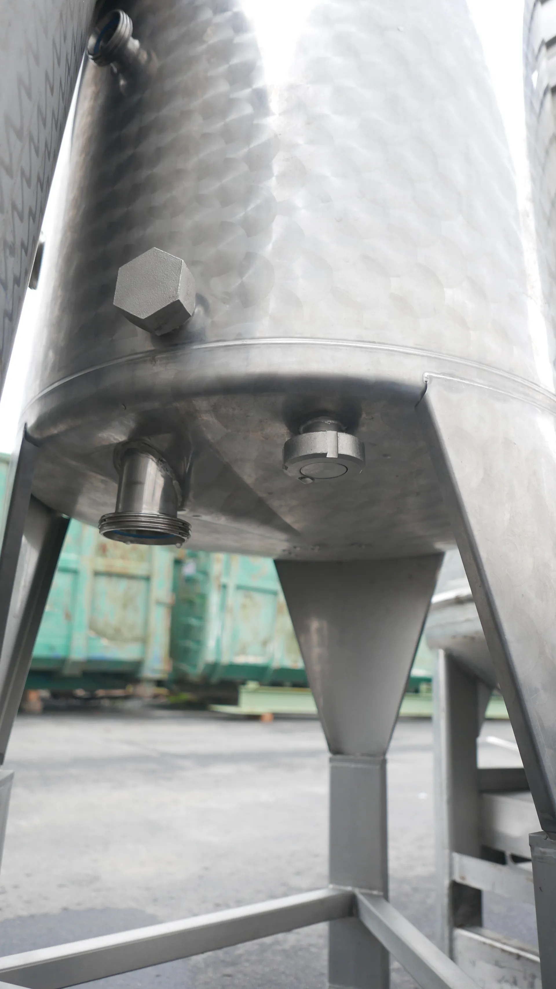 25-0008 Lagertank 310 Liter