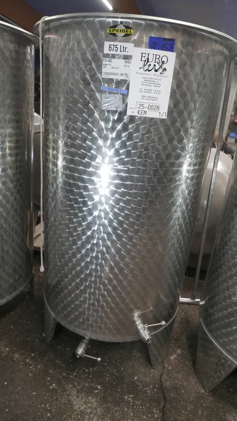 25-0028 675 Liter Immervolltank