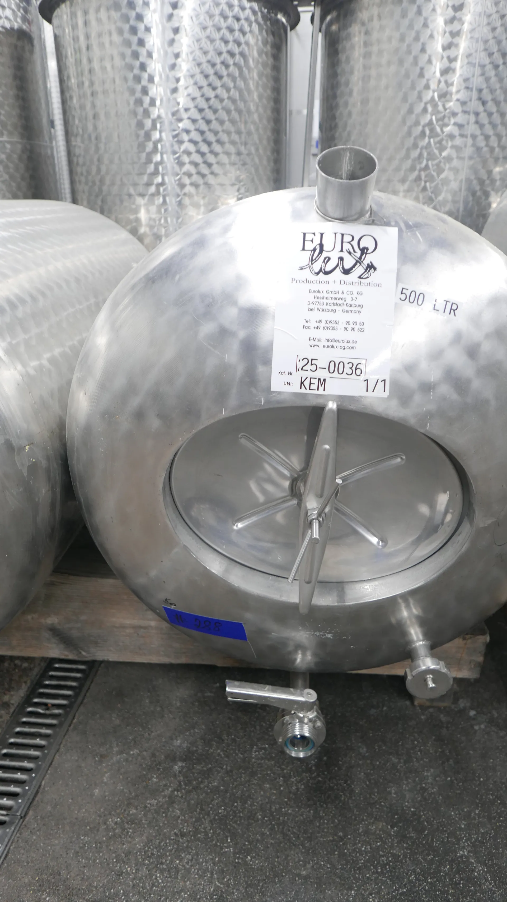 25-0036 500 Liter Weintank