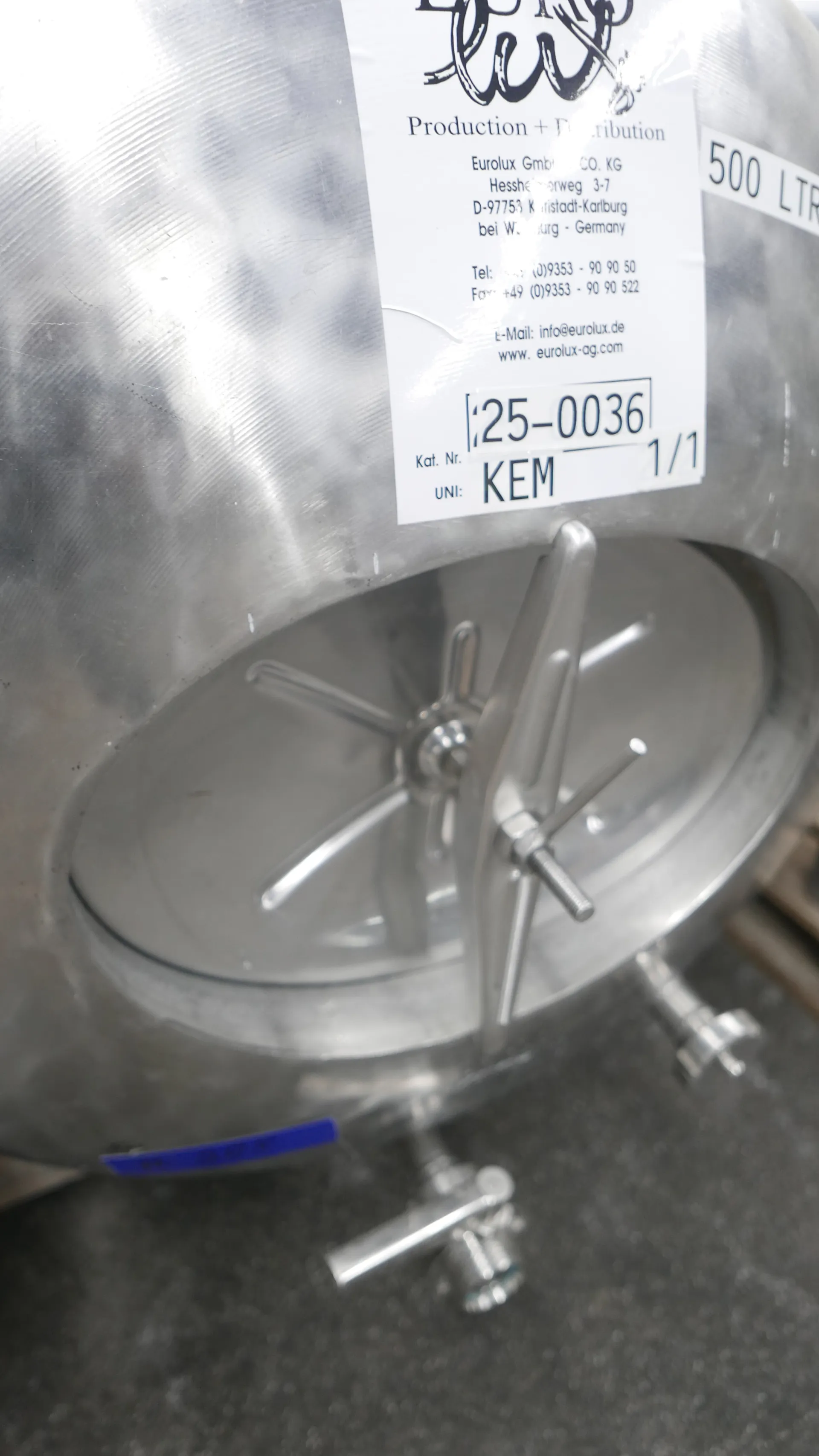 25-0036 500 Liter Weintank